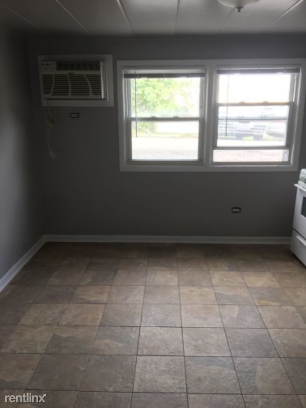 Building Photo - 2 br, 1 bath Apartment - 3820 25th Ave