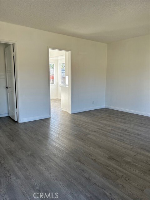 Building Photo - 208 W Electric Ave