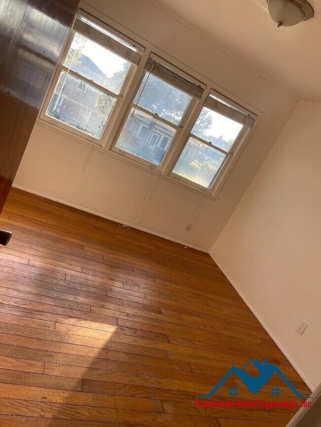 Building Photo - Historical Mare Island Duplex Unit