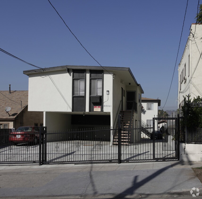 Primary Photo - 4035 Monroe St