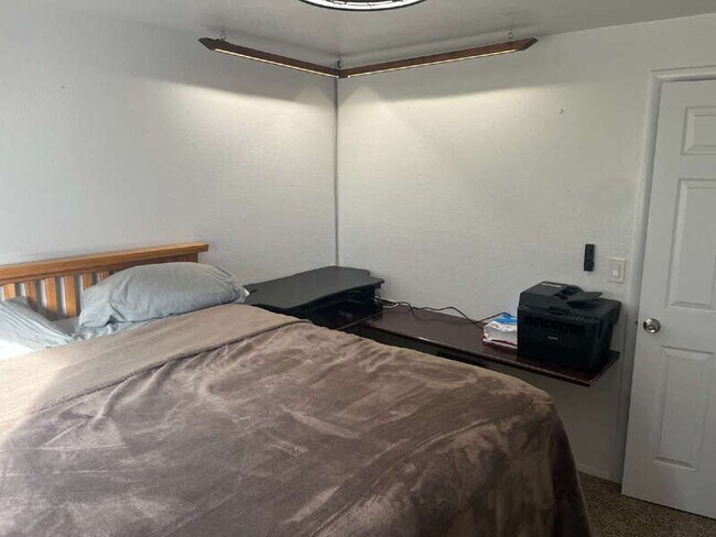 Foto del edificio - 4135 S Minuteman Way