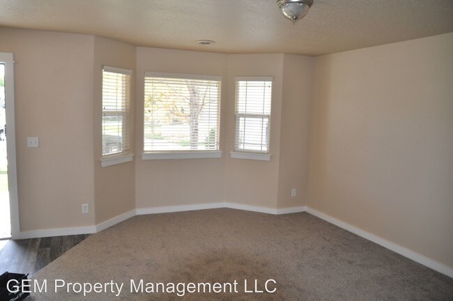 Building Photo - 18471 Avalon Pl