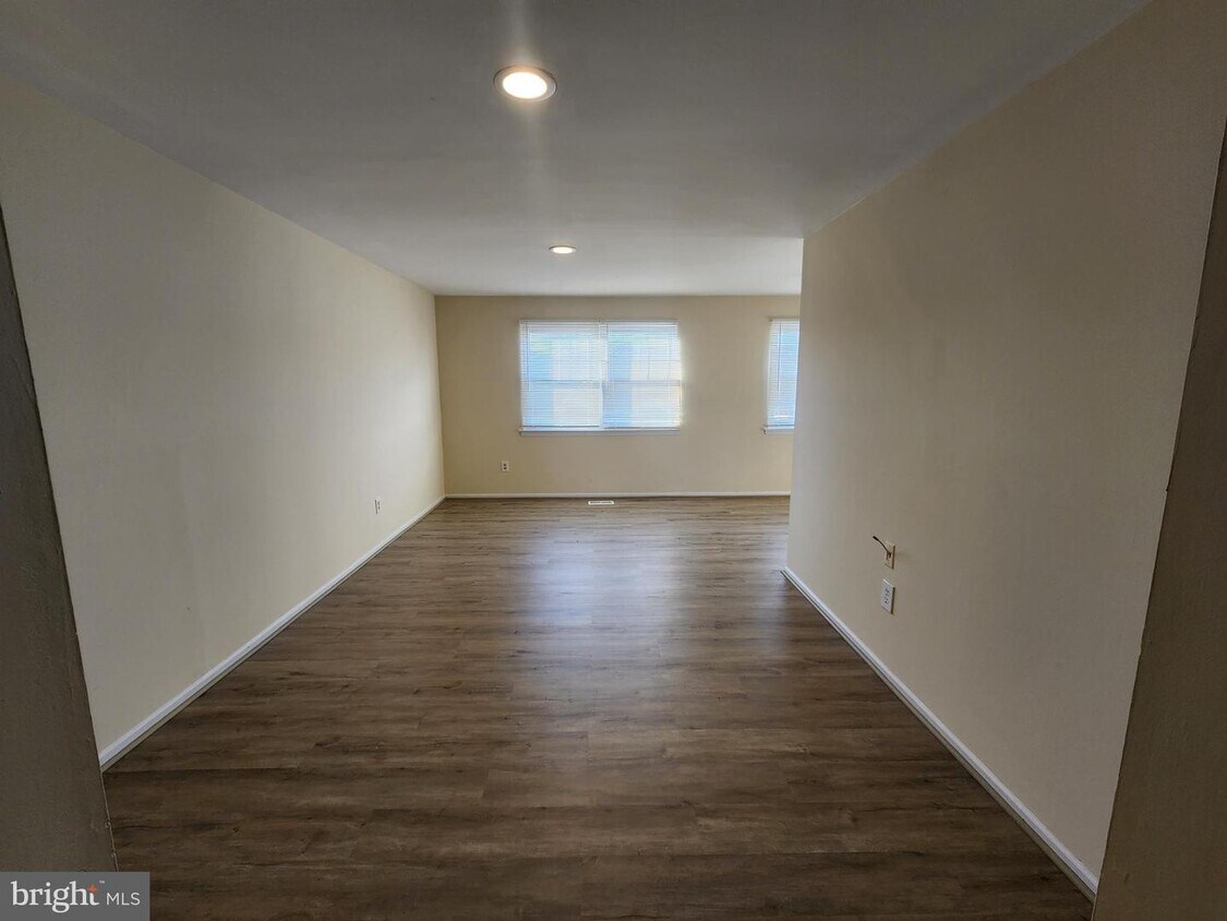 Primary Photo - 13079 Cardella Pl