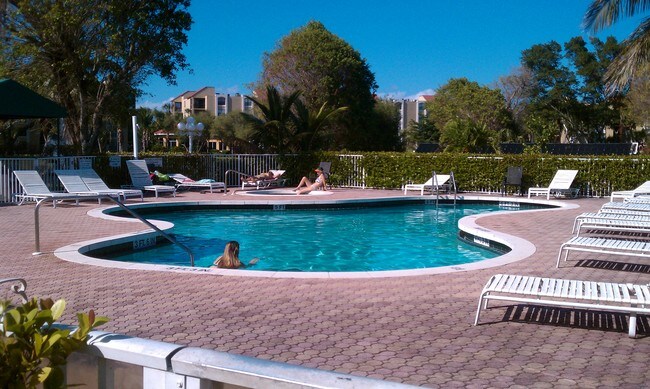 Foto del edificio - 955 Egret Cir