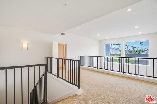 Foto del edificio - 13337 Beach Ave