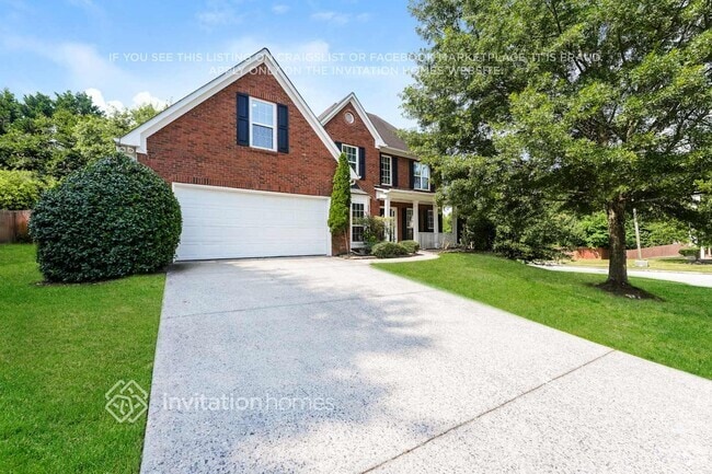 Building Photo - 1500 Farmlake Dr SE