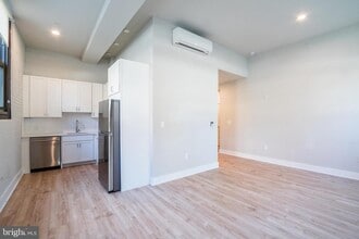 Building Photo - 1300 S 19th St