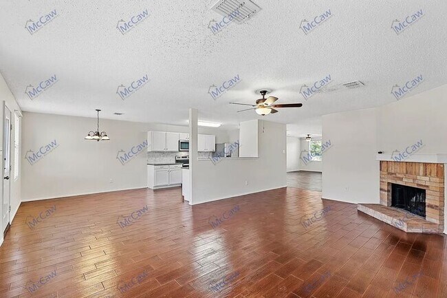 Building Photo - 208 Blazing Star Trail