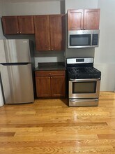 Building Photo - 33 Algonquin St