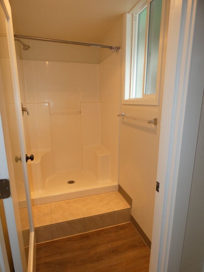 Foto del edificio - APPLICATION PENDING -   Ground Floor Studio