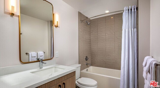 Foto del edificio - 1340 S Hill St