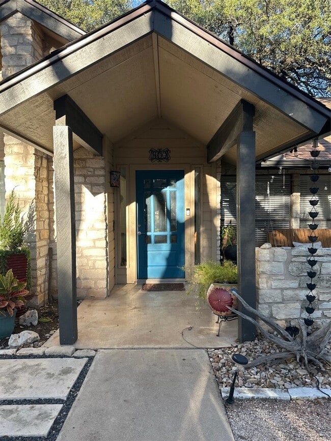 Building Photo - 800 Prize Oaks Dr