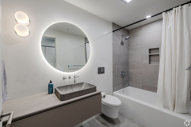 Interior Photo - VANILLA 301 SPE LLC