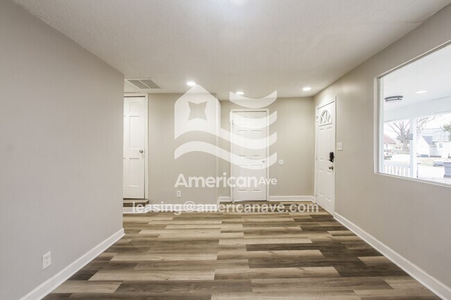 Foto del edificio - 1731 N Alton Ave