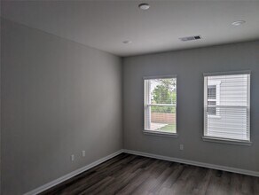 Building Photo - 206 Clark Rd