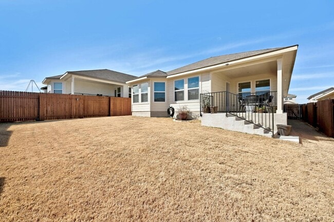 Building Photo - 6401 Rounded Pebble Ln