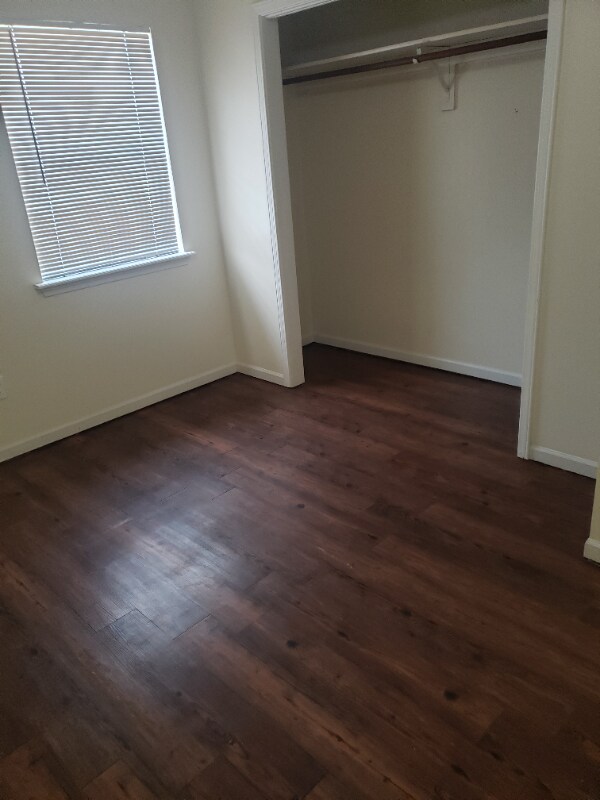 Foto del edificio - 415 Vieux Orleans Cir