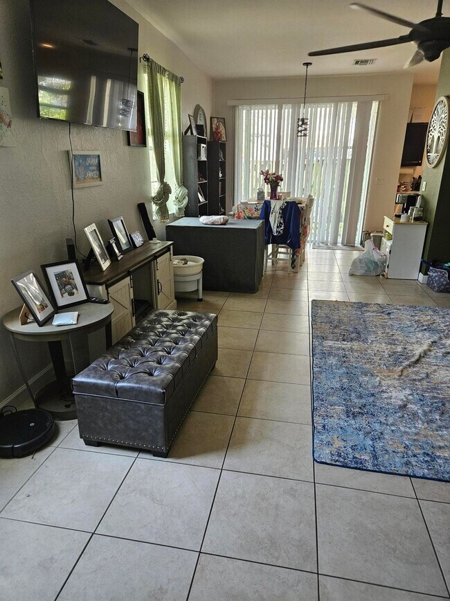 Foto del edificio - 4344 Brewster Ln