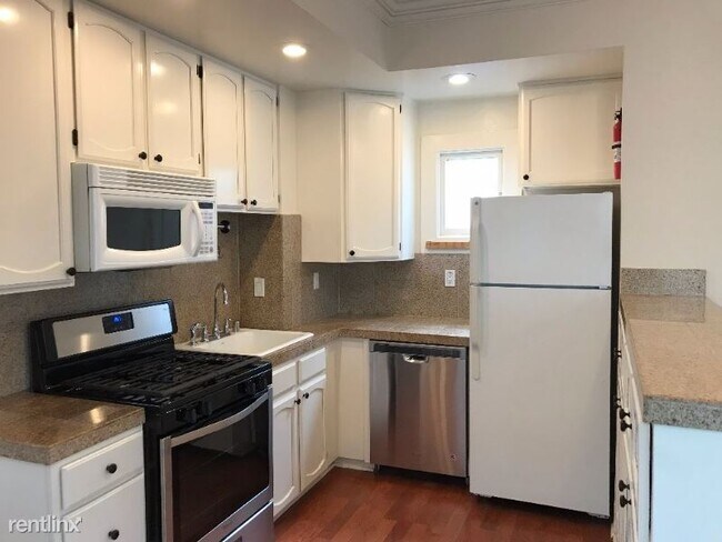 Building Photo - 2 br, 1 bath Apartment - 16 Linda Avenue