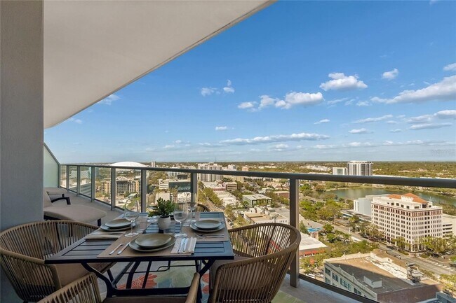 Foto del edificio - 400 Central Ave