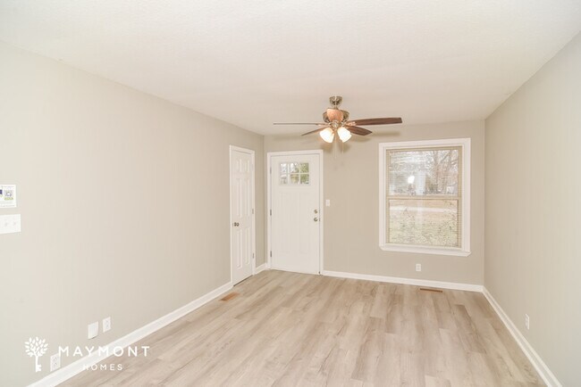 Foto del edificio - Single-Level 3 Bedroom Home in Clarksville, TN