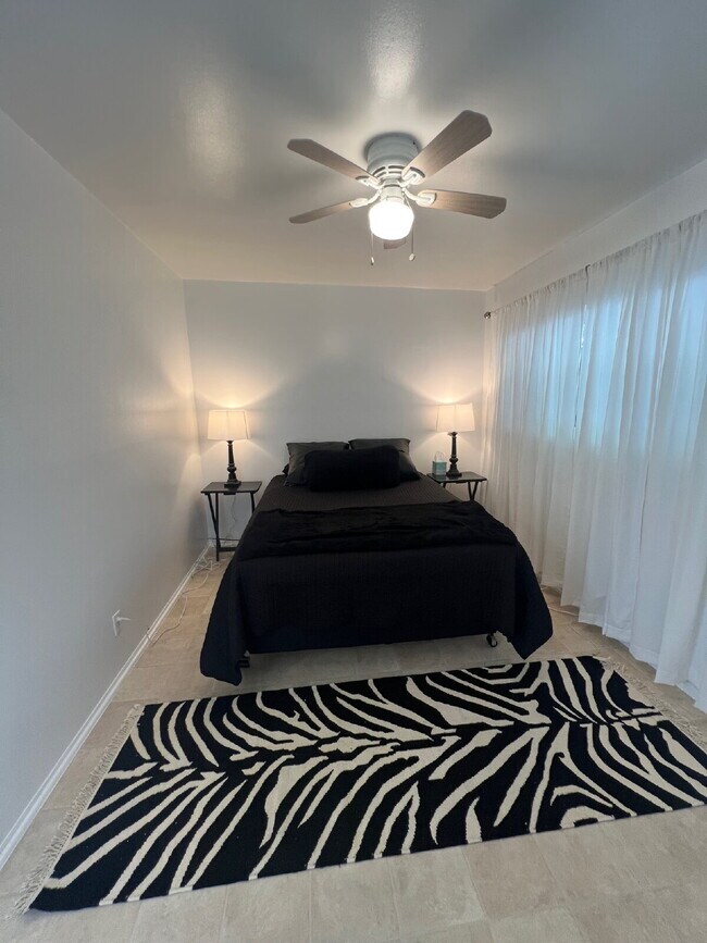 Foto del edificio - 1132 Dover Ln