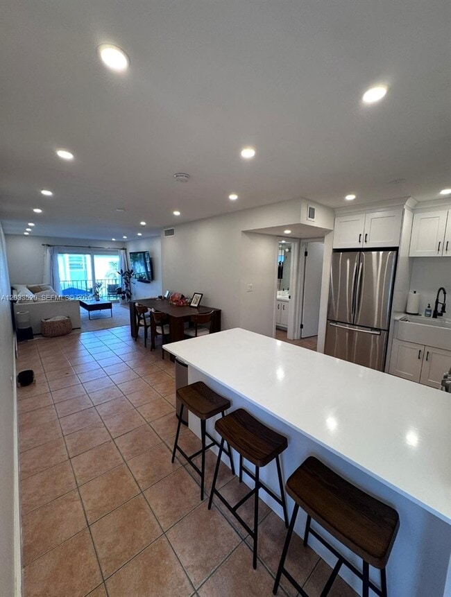 Building Photo - 9227 SW 87th Ave