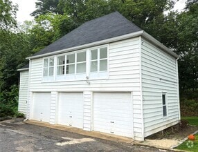 Building Photo - 75 Old Tappan Rd