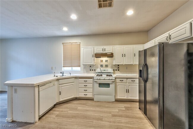 Building Photo - 1025 Wild Fern Ct