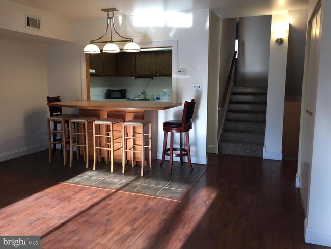 Foto del edificio - 410 Stony Way