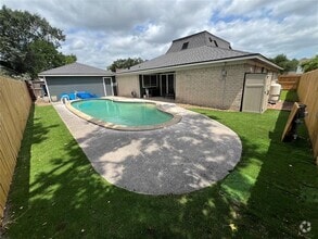 Building Photo - 14007 Overbrook Ln