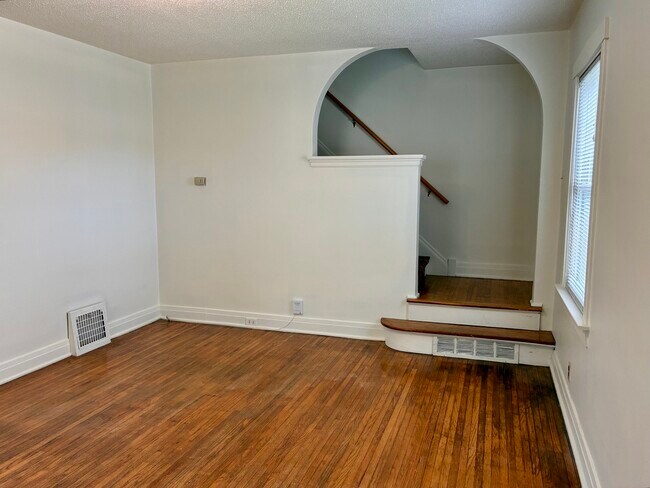 Foto del edificio - 254 Edward St