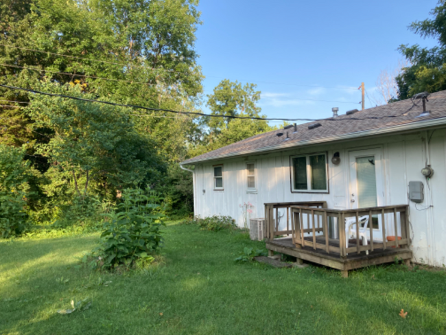 Building Photo - 2511 Brookside Ct