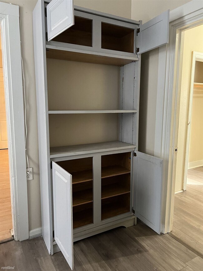 Foto del edificio - 1 br, 1 bath Duplex - 935 Prospect Avenue ...