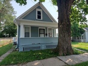 Building Photo - 1407 N 31st St