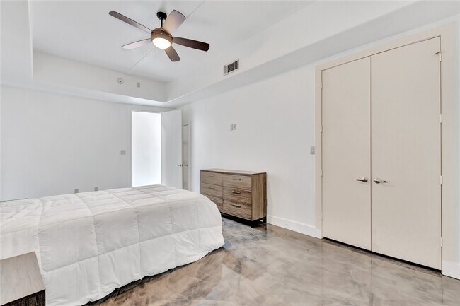 Foto del edificio - 2323 Polk St