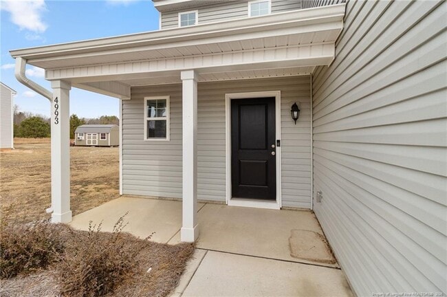 Foto del edificio - 4993 Blue Springs Rd