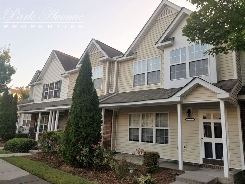 Foto principal - 11214 Grass Field Rd