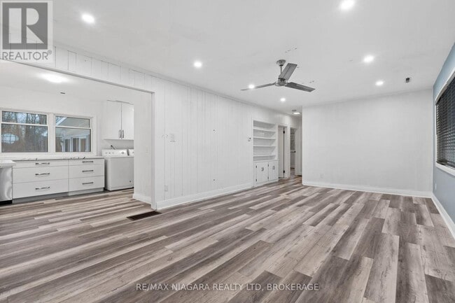 Building Photo - 2949 Garrison Rd