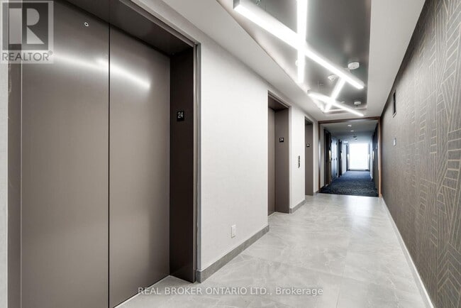 Building Photo - 20-2420 Tubman Ave