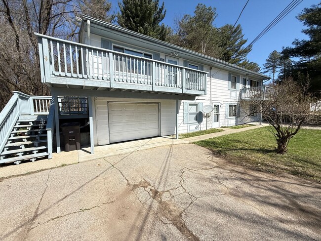 Building Photo - 6108-6108 Scotch Blue Dr