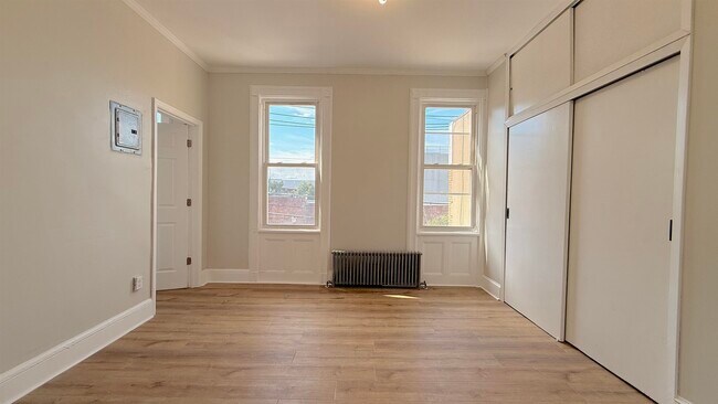 Foto del edificio - 2212 Summit Ave