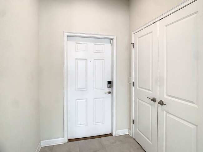 Foto del edificio - Spacious 3BR Home in Gated Community, 2-Car Garage, Resort-Style Amenities
