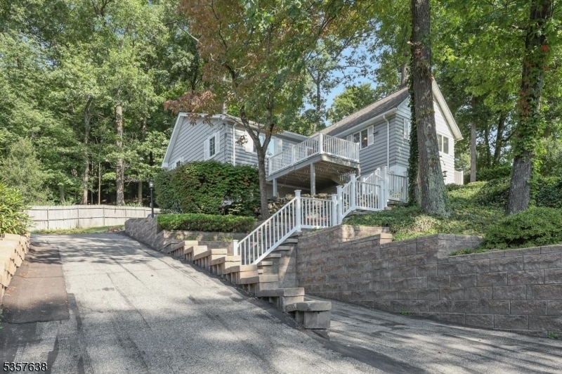 Primary Photo - 336 Lakeview Ave