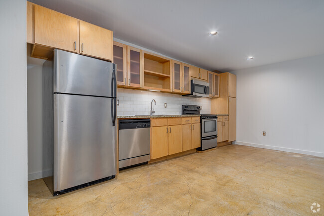 2BR, 2BA - 1700SF - Kitchen - Dot Commons