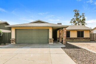 Building Photo - 664 S Robin Ln