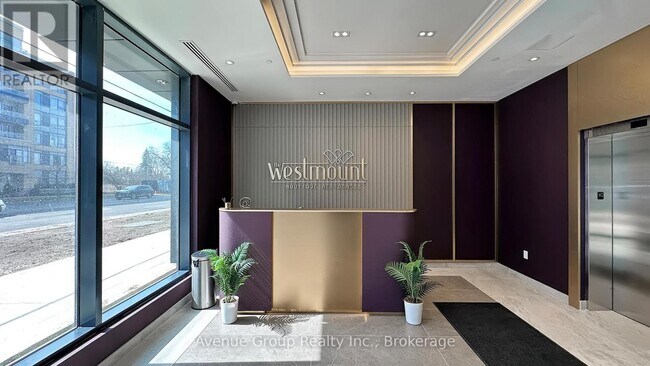 Photo du bâtiment - 700 Sheppard Ave W