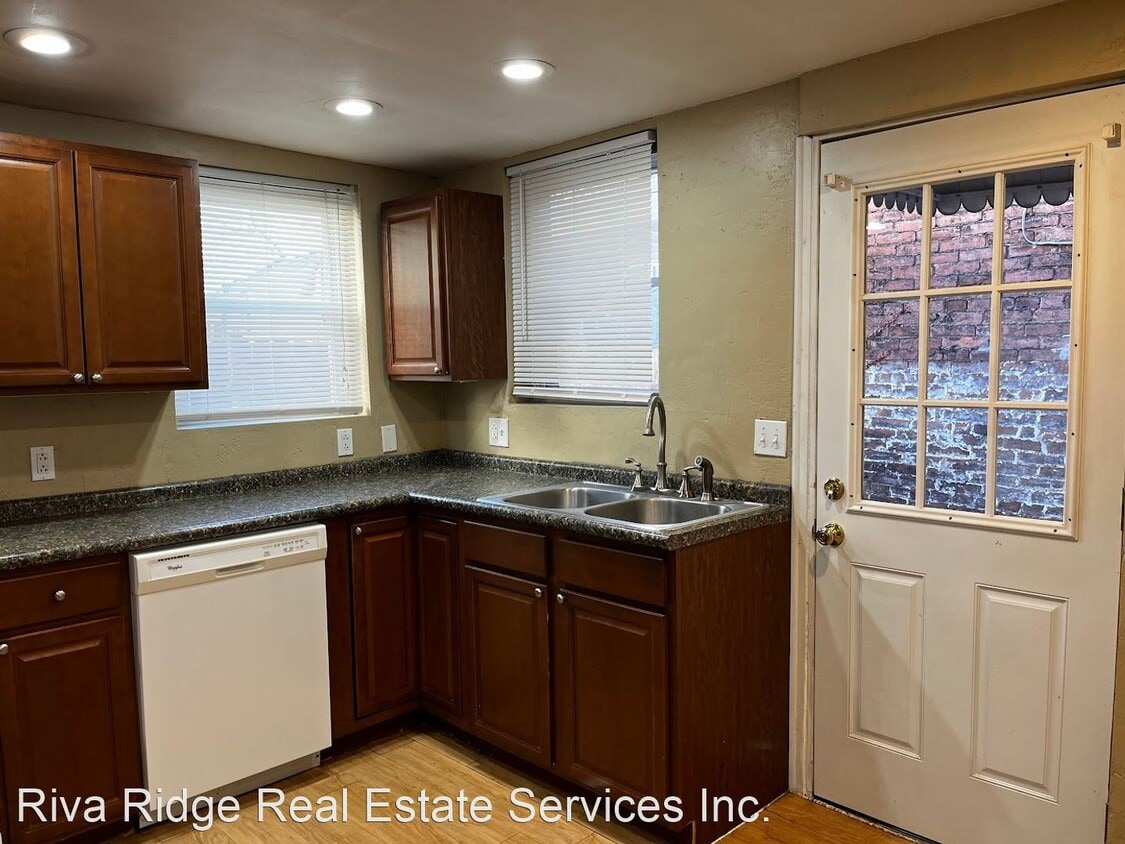 Primary Photo - 3 br, 2 bath House - 83 S 11th Street