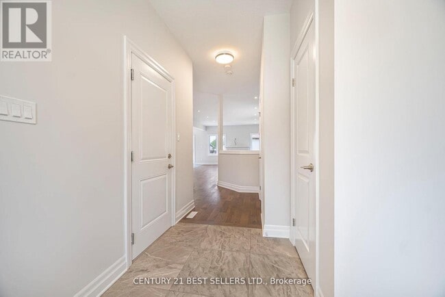 Building Photo - 2619 Sheffield Blvd