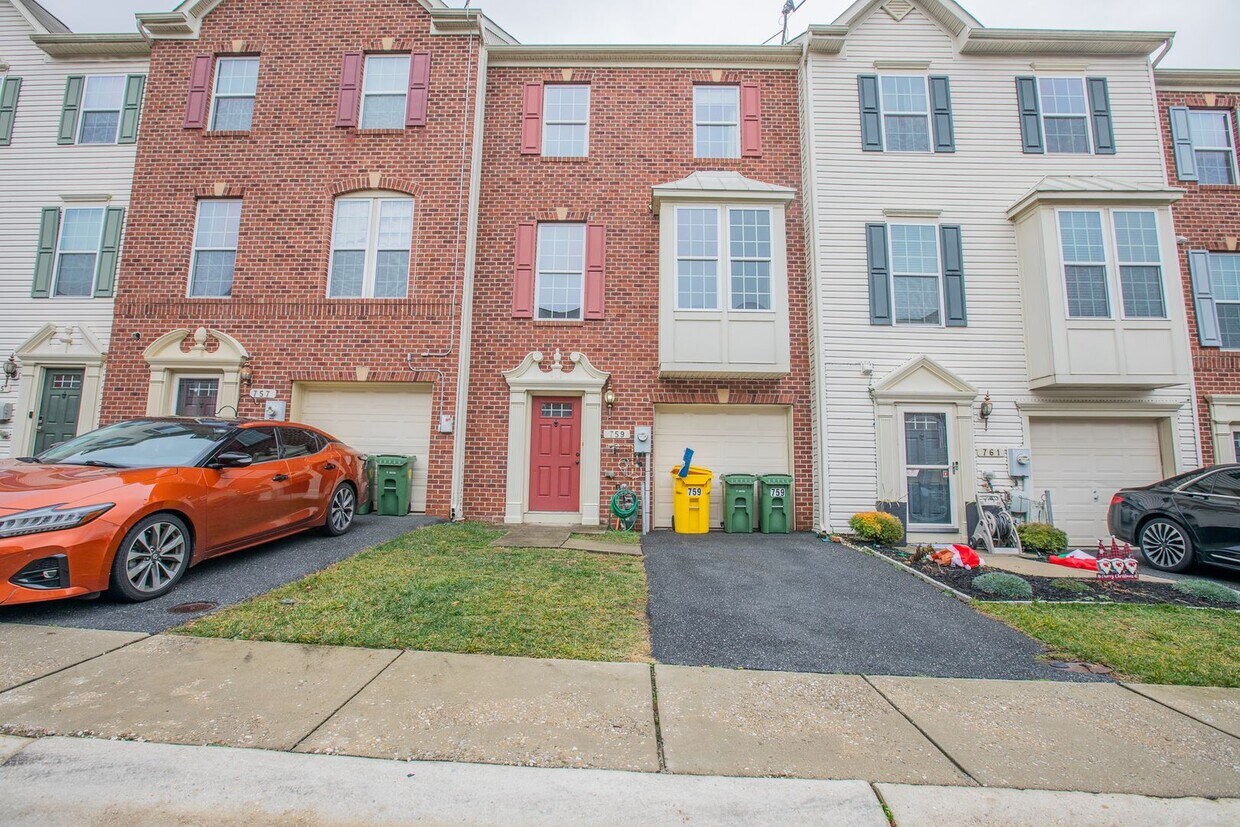 759 Cherry Bark Ln, Baltimore, MD 21225 Townhome Rentals in Baltimore MD